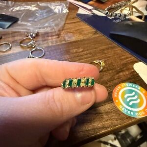 Elegant Emerald and Diamond Gold Ring